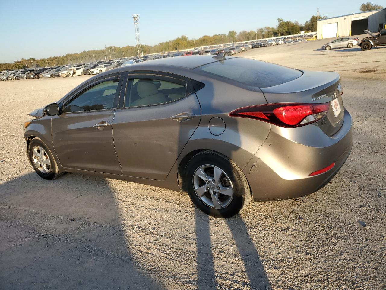 HYUNDAI ELANTRA SE