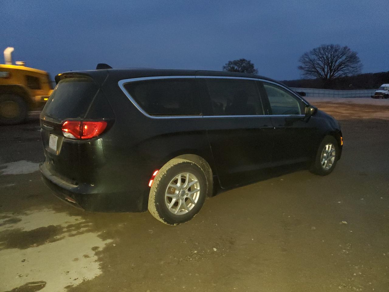 CHRYSLER PACIFICA TOURING