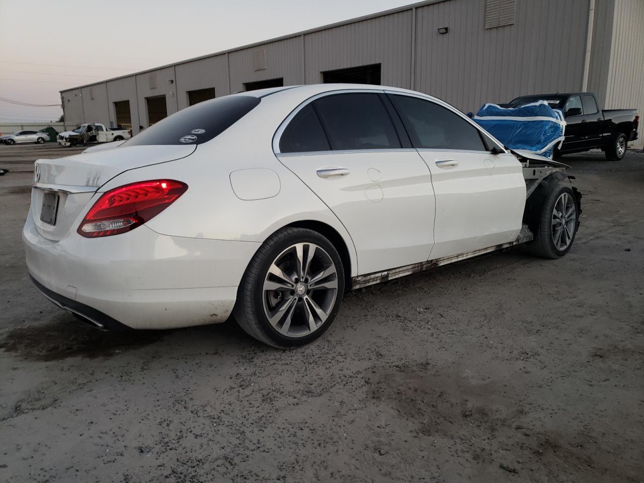 MERCEDES-BENZ C-CLASS 300