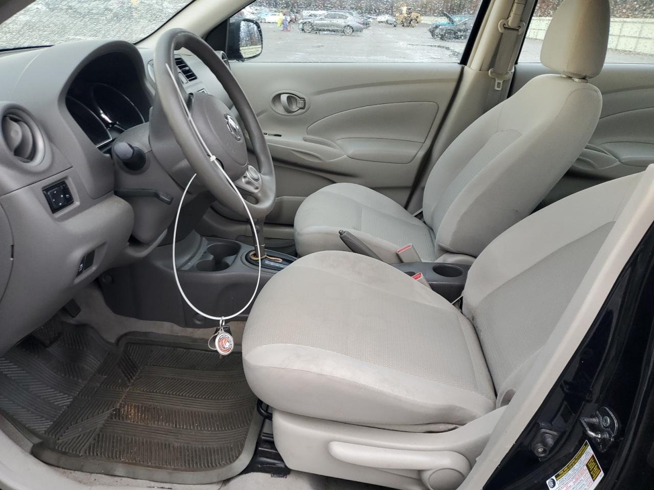 NISSAN VERSA S