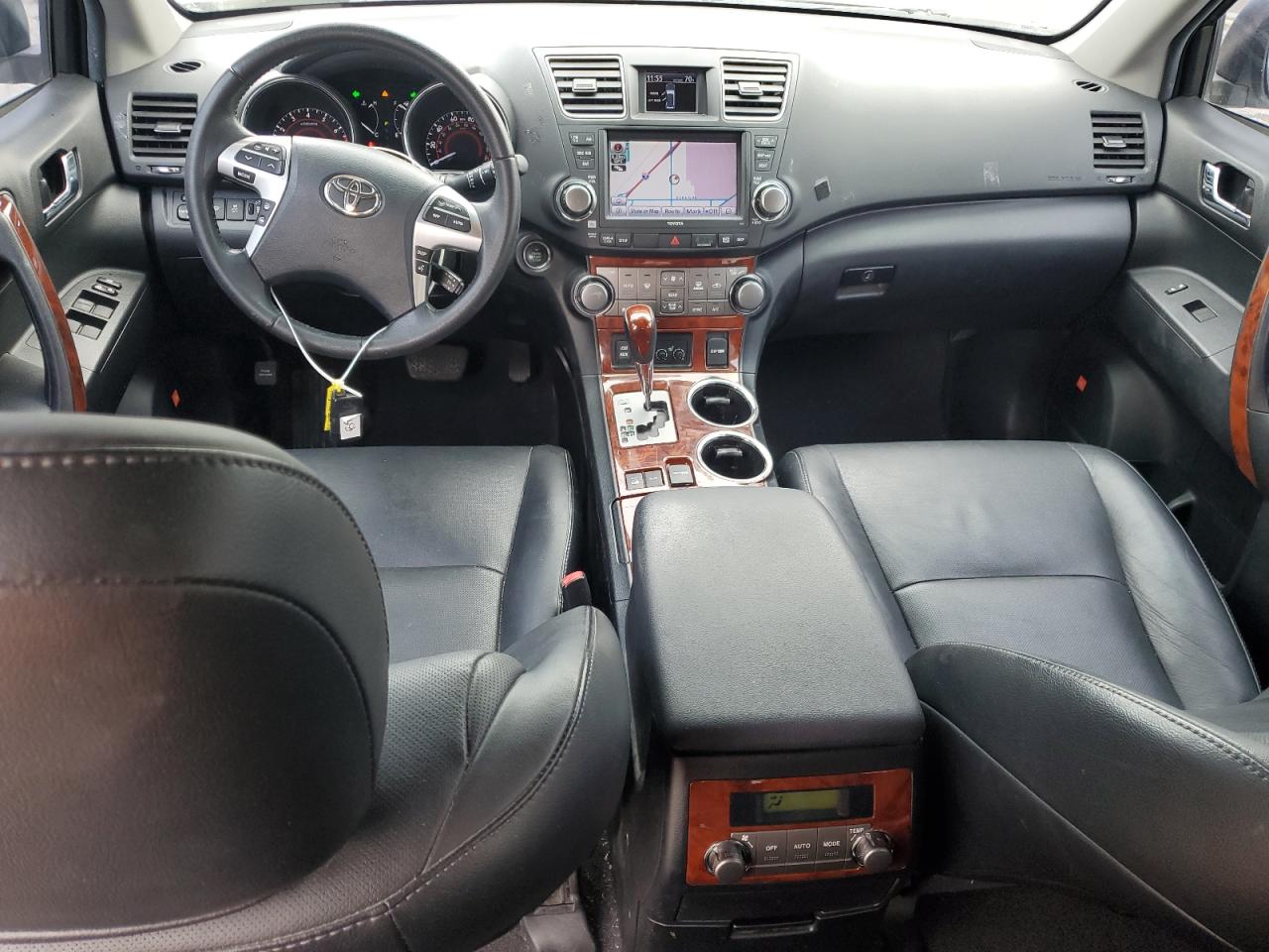 TOYOTA HIGHLANDER LIMITED