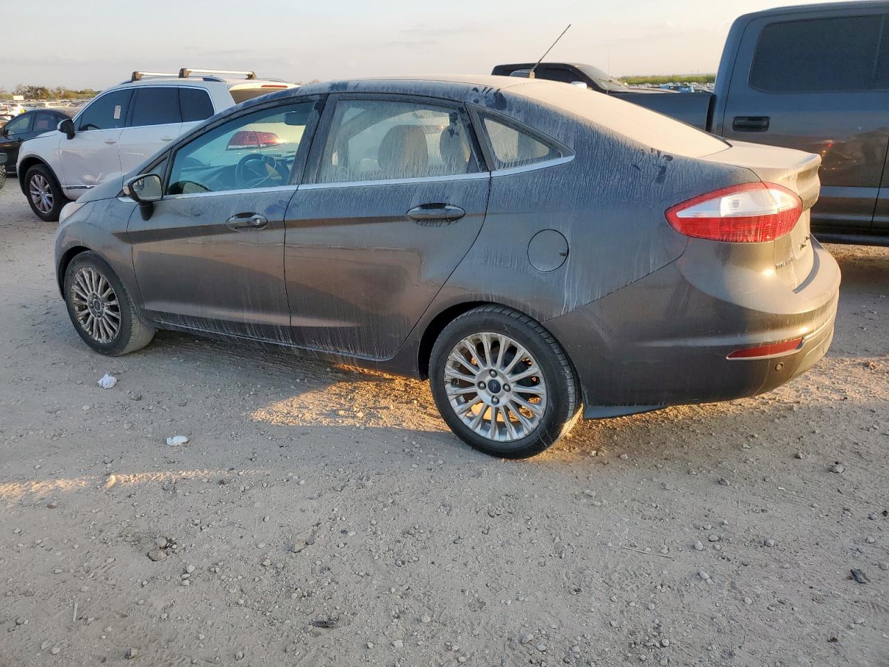 FORD FIESTA TITANIUM