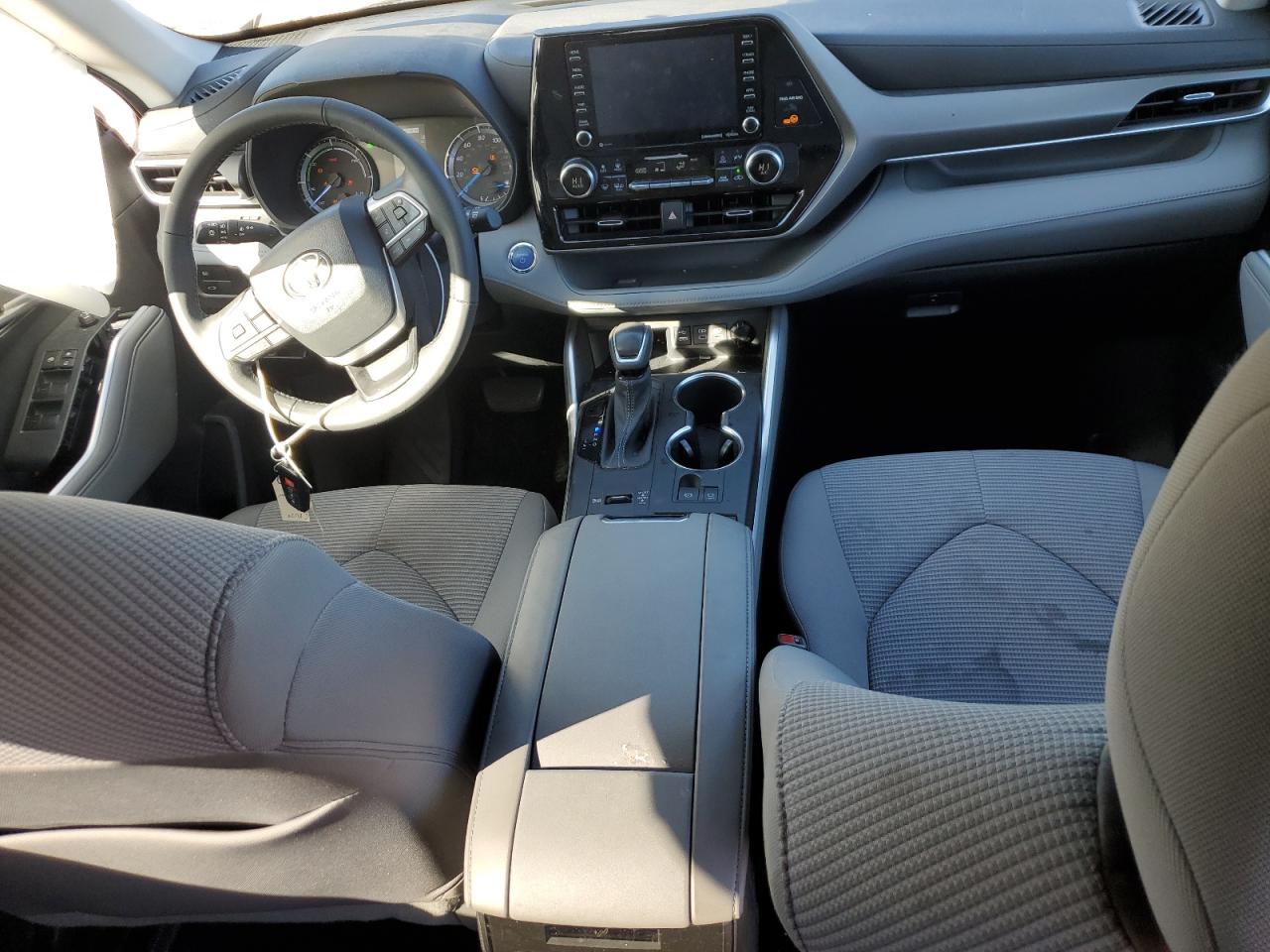 TOYOTA HIGHLANDER HYBRID LE