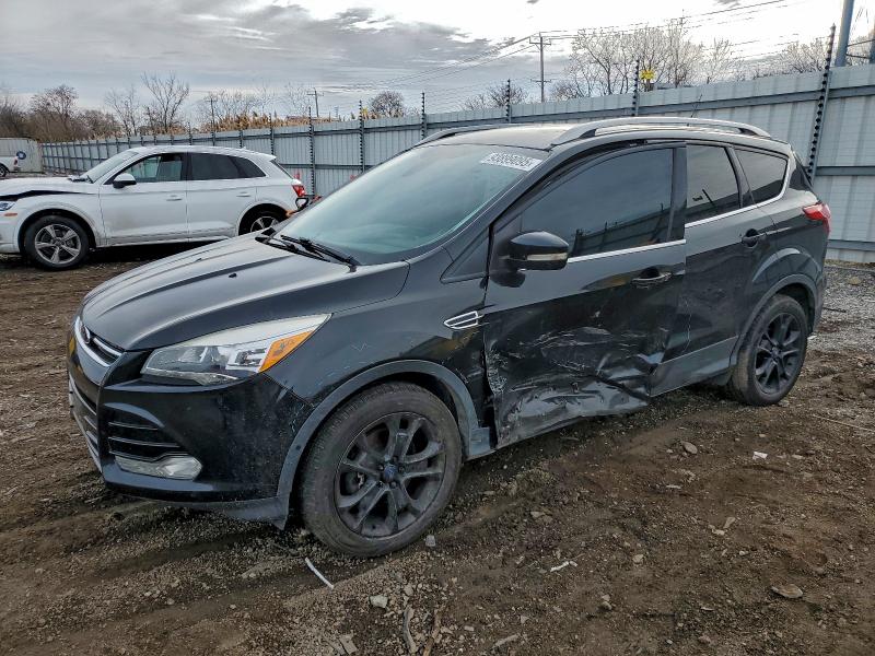 Global Auto Auctions: 2015 FORD ESCAPE TIT