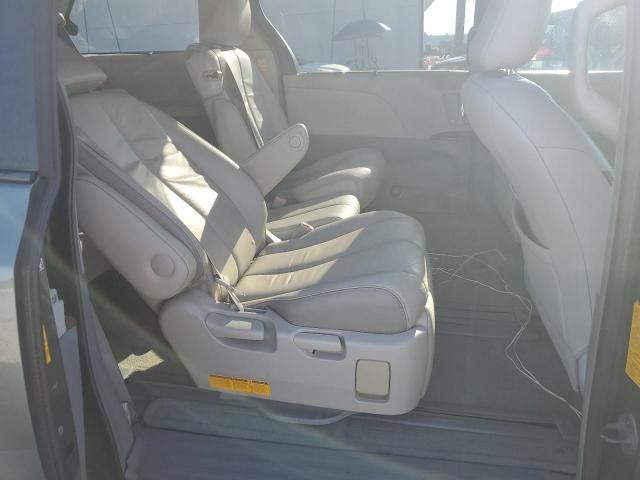 2013 TOYOTA SIENNA XLE #3303969707