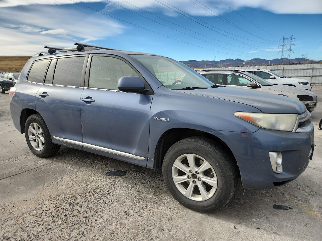 TOYOTA HIGHLANDER HYBRID