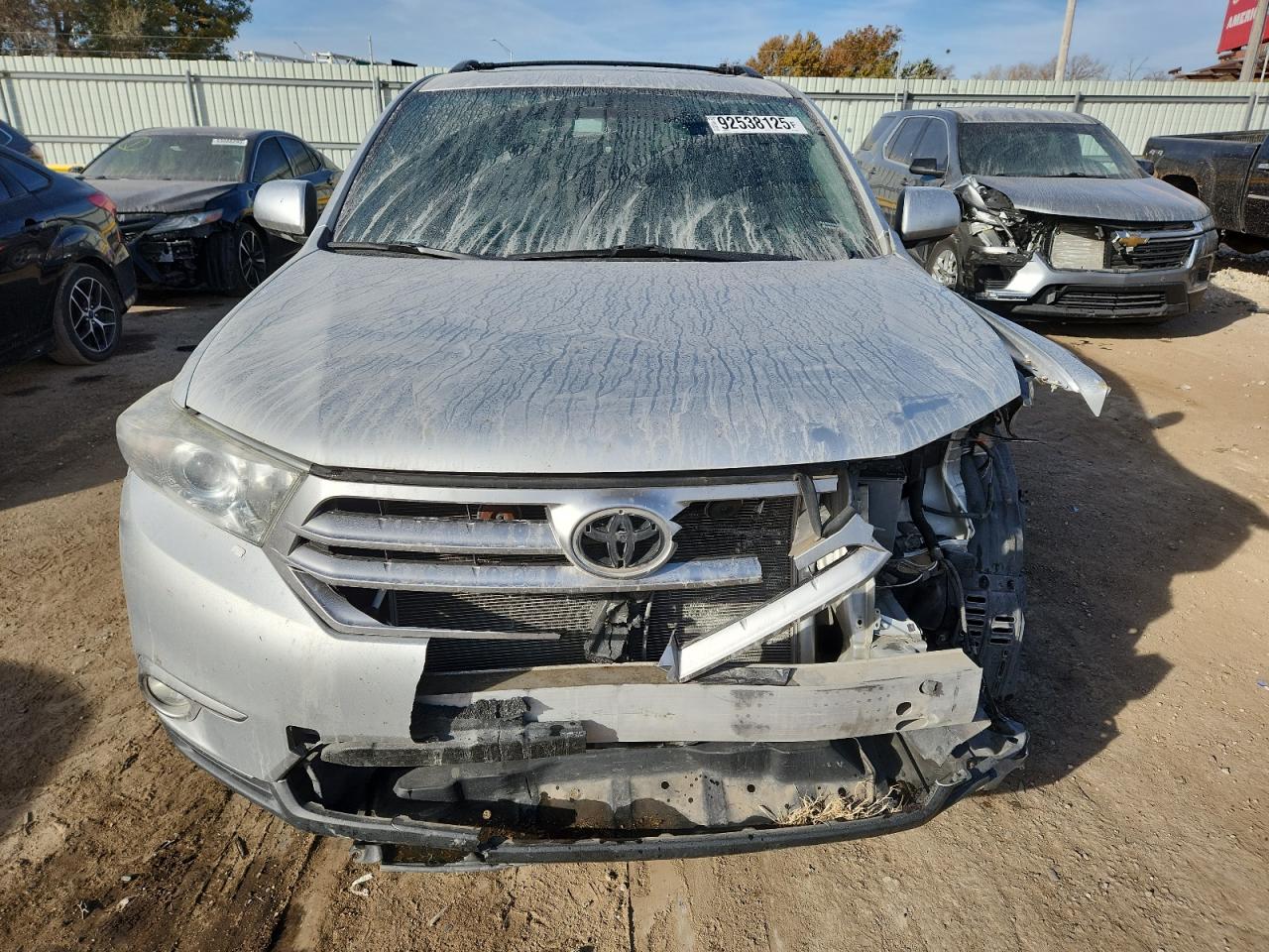 TOYOTA HIGHLANDER LIMITED