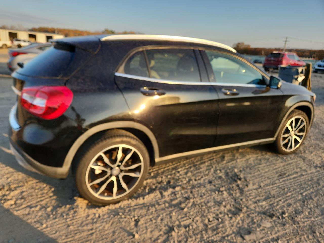 MERCEDES-BENZ GLA-CLASS 250