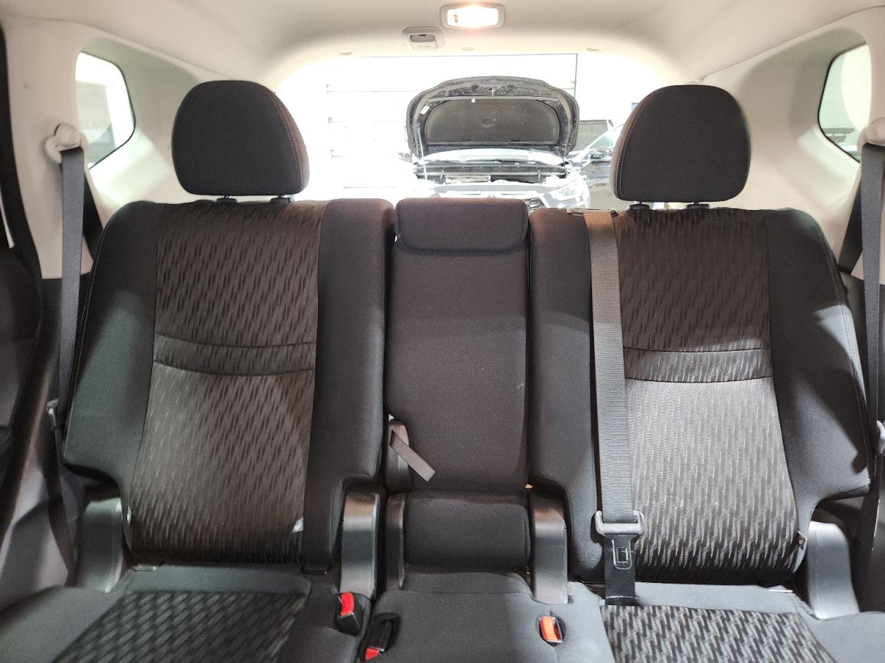 Lot #3310330952 2019 NISSAN ROGUE S