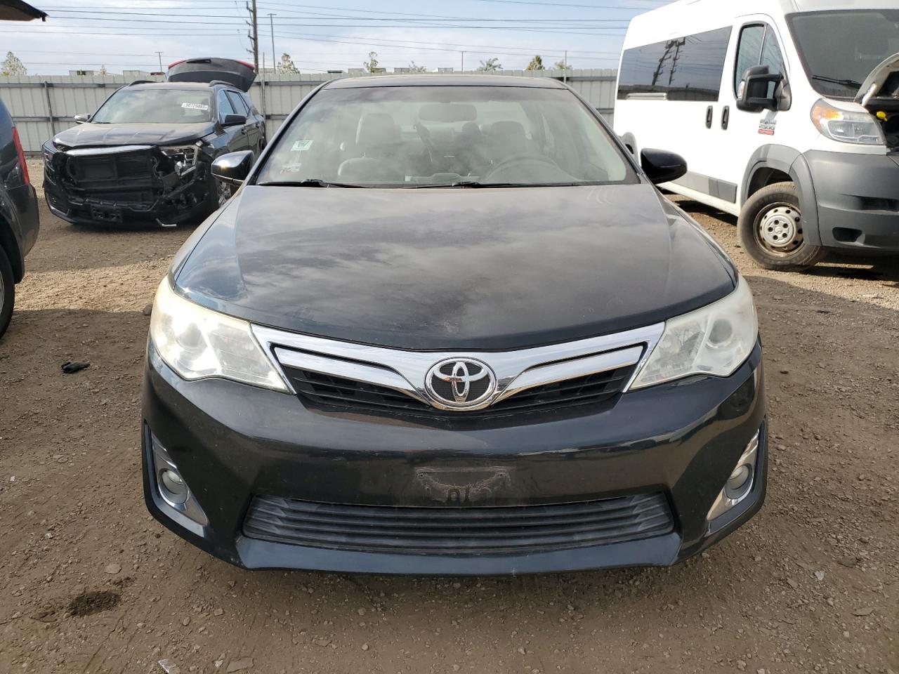 TOYOTA CAMRY BASE