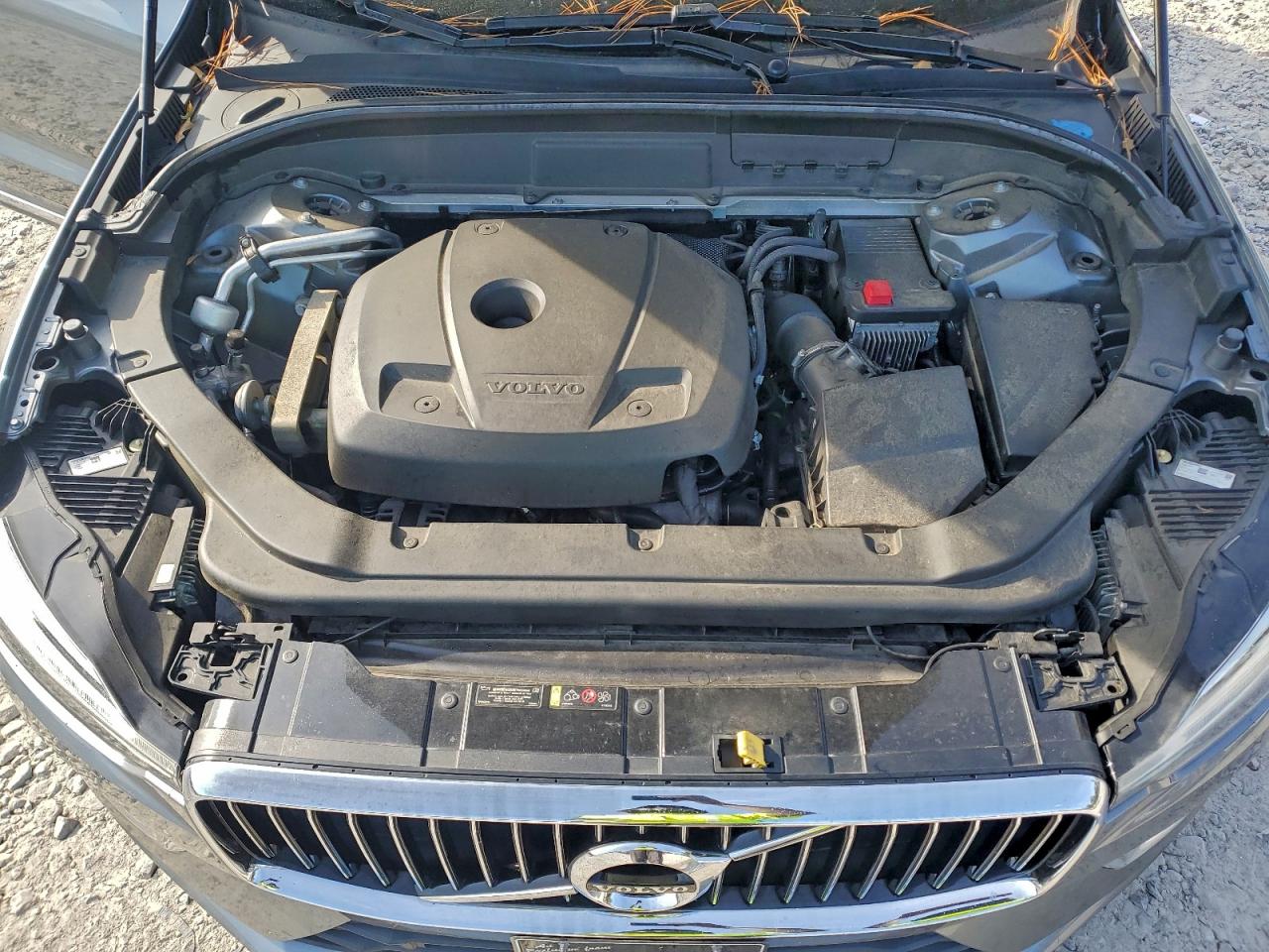 VOLVO XC60 T5 INSCRIPTION