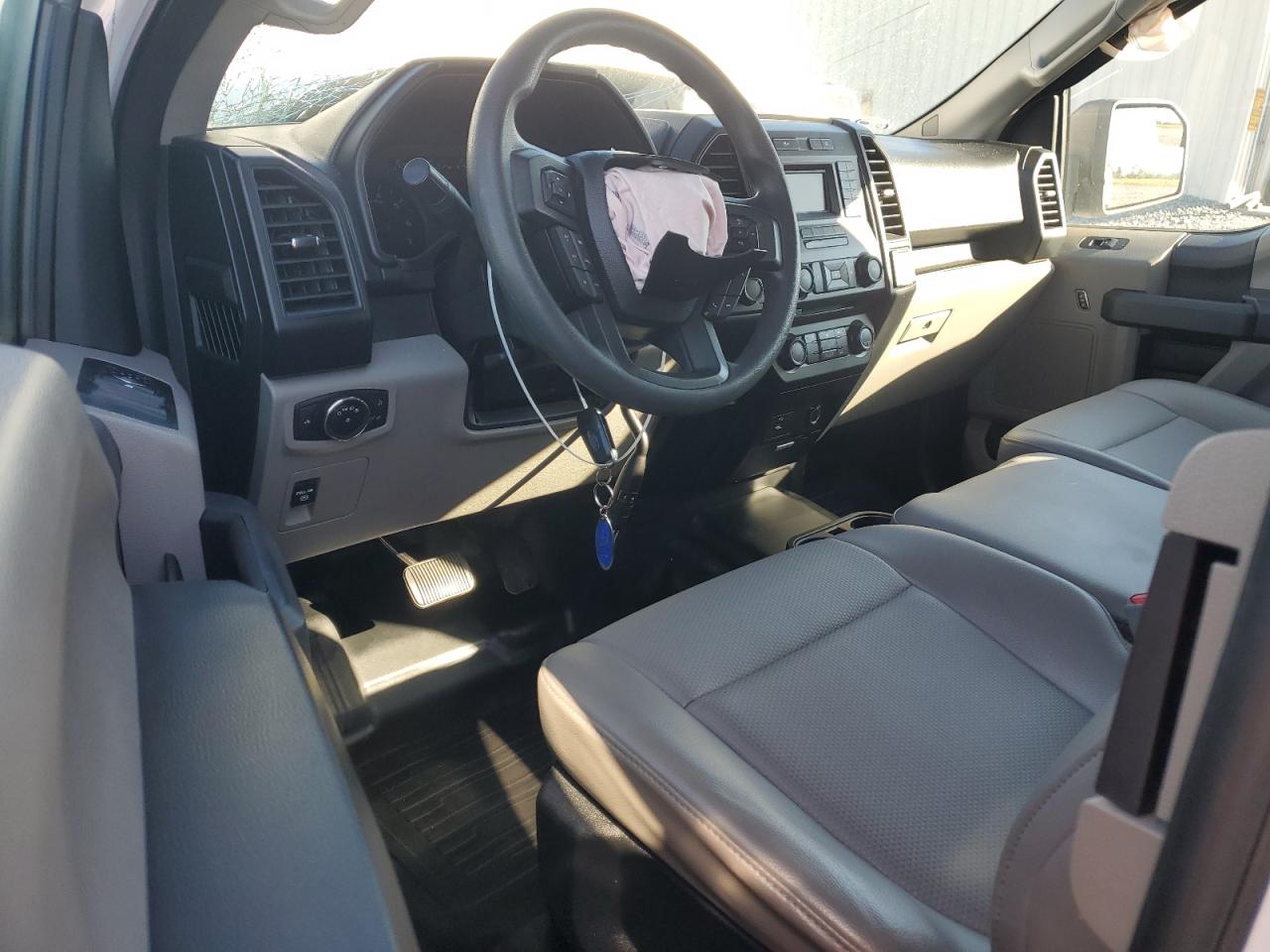 FORD F-150 SUPER CAB