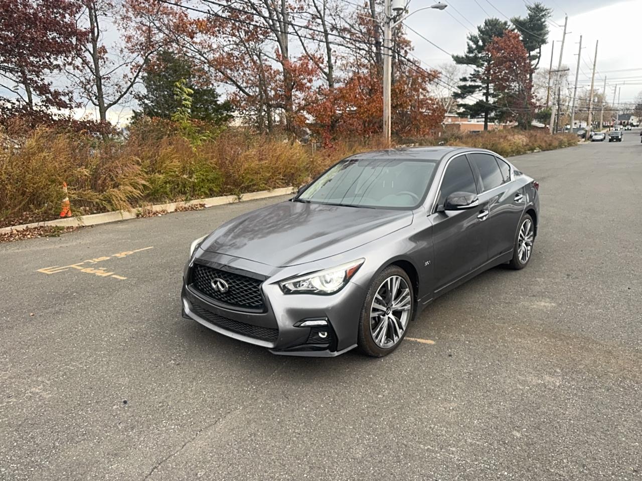 INFINITI Q50 LUXE
