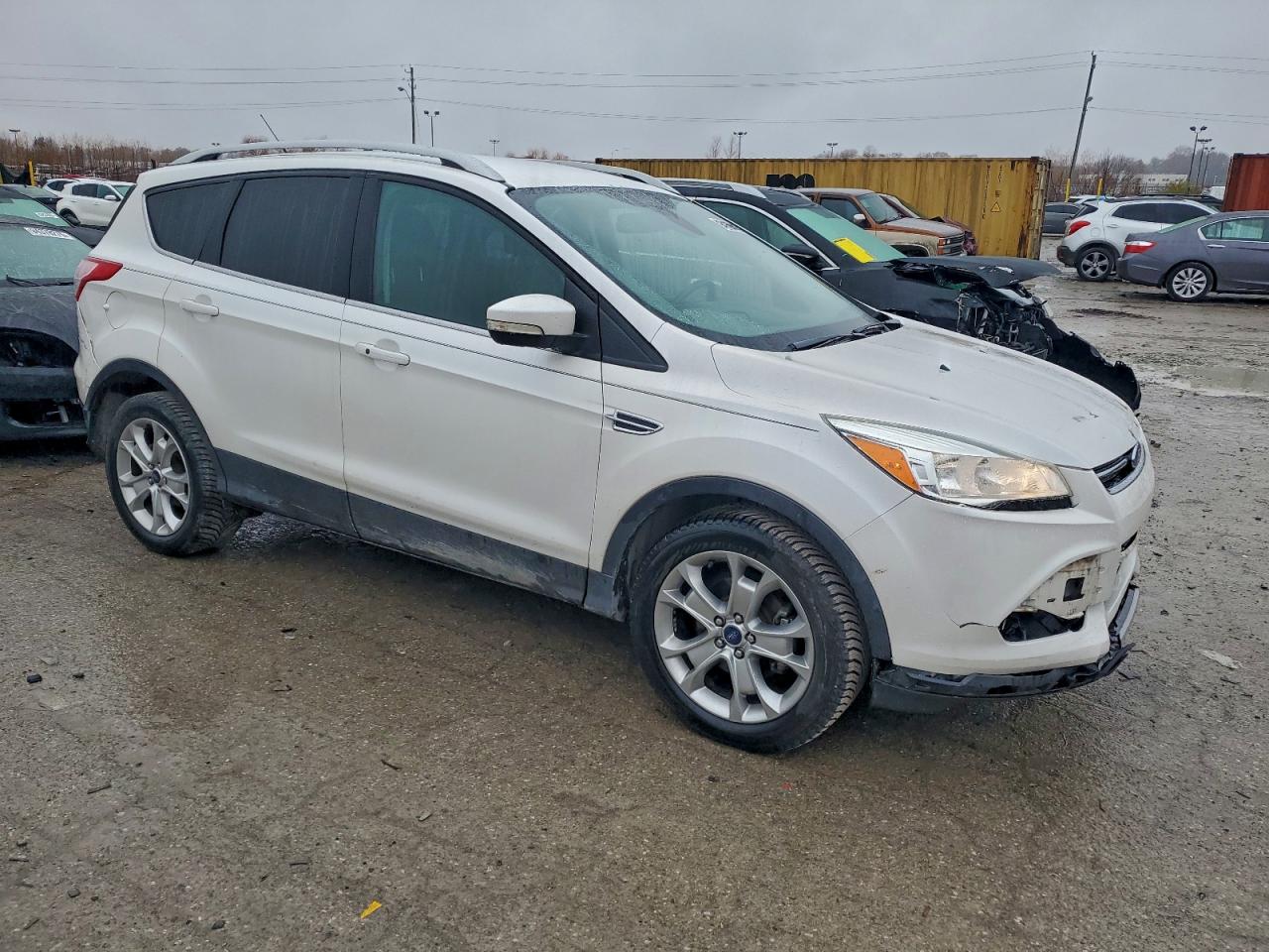 FORD ESCAPE TITANIUM
