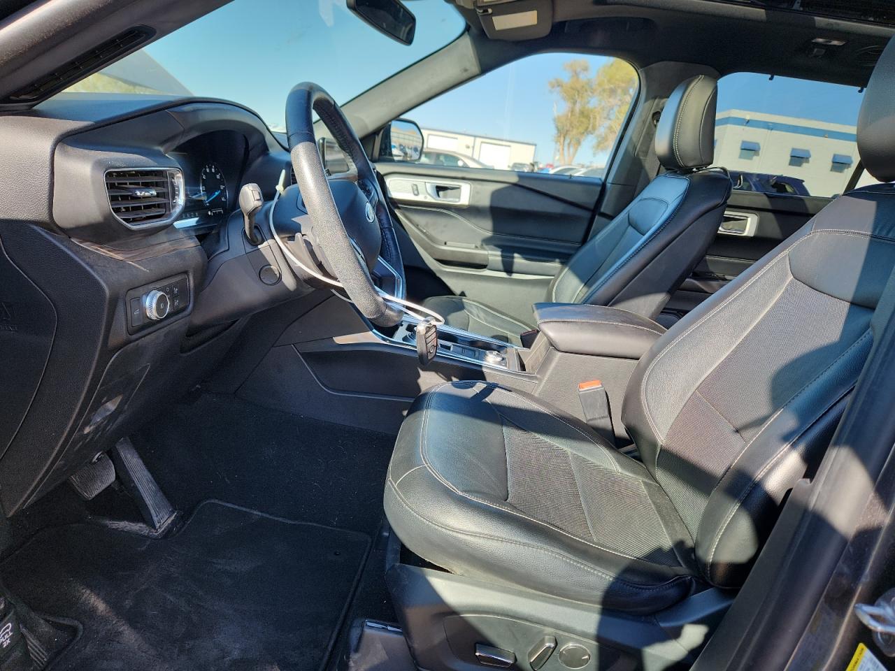 FORD EXPLORER LIMITED