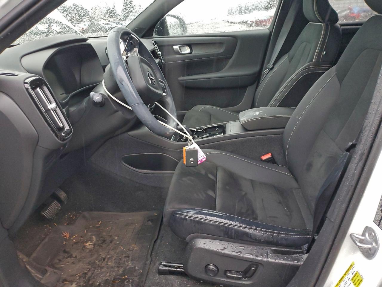 VOLVO XC40 RECHARGE PLUS