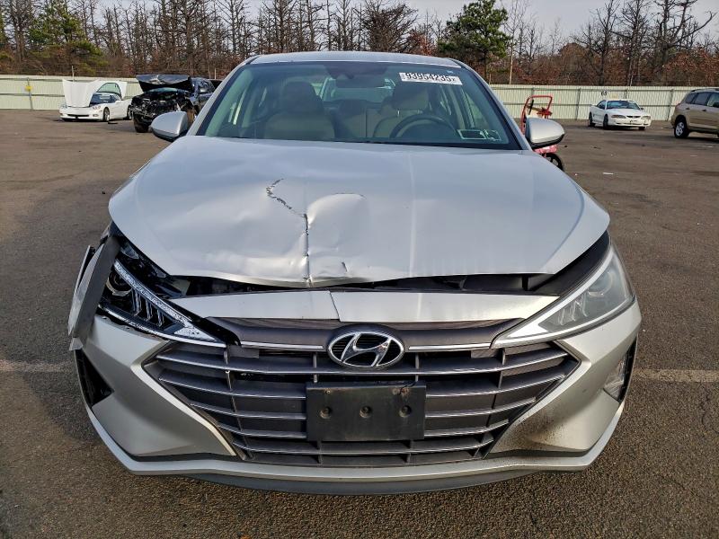 2019 HYUNDAI ELANTRA SE #3305305308