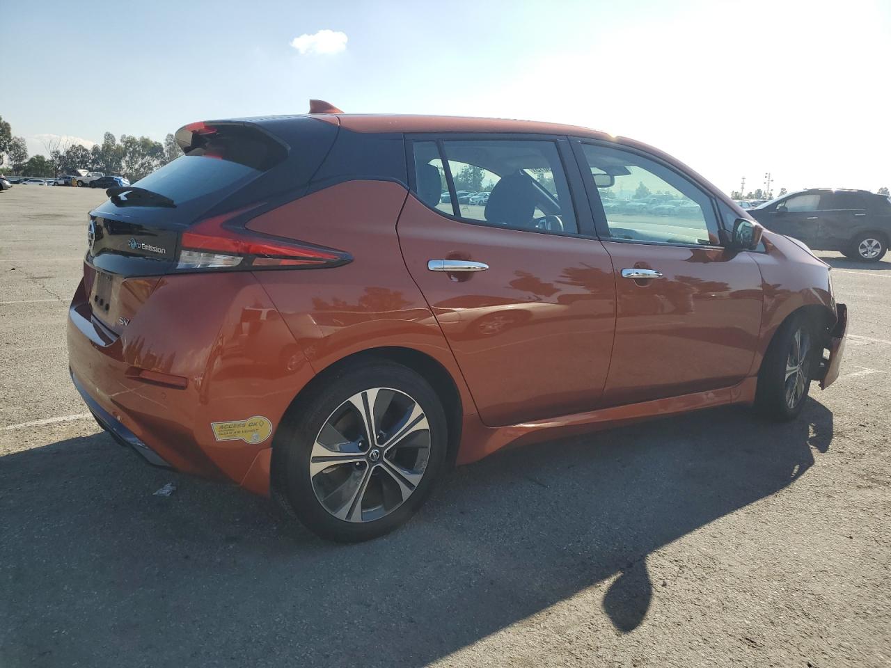 NISSAN LEAF SV