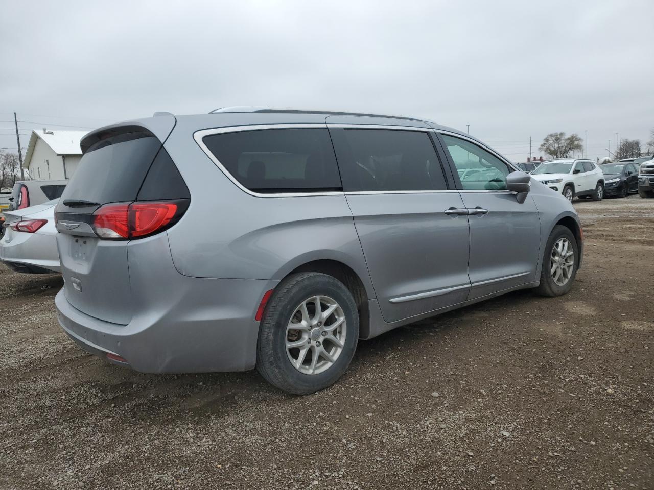 CHRYSLER PACIFICA TOURING L