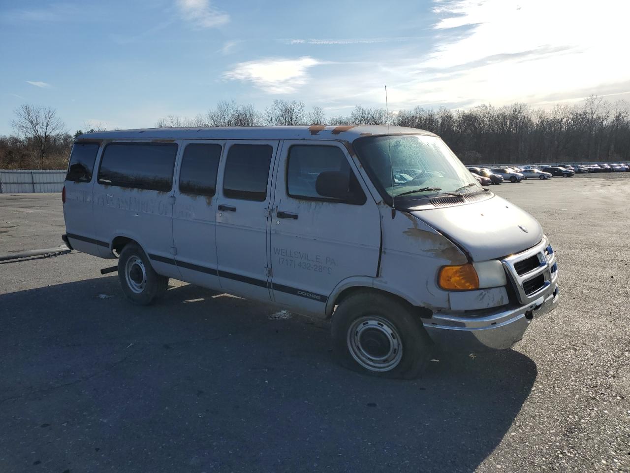Lot #3302835894 2002 DODGE RAM WAGON