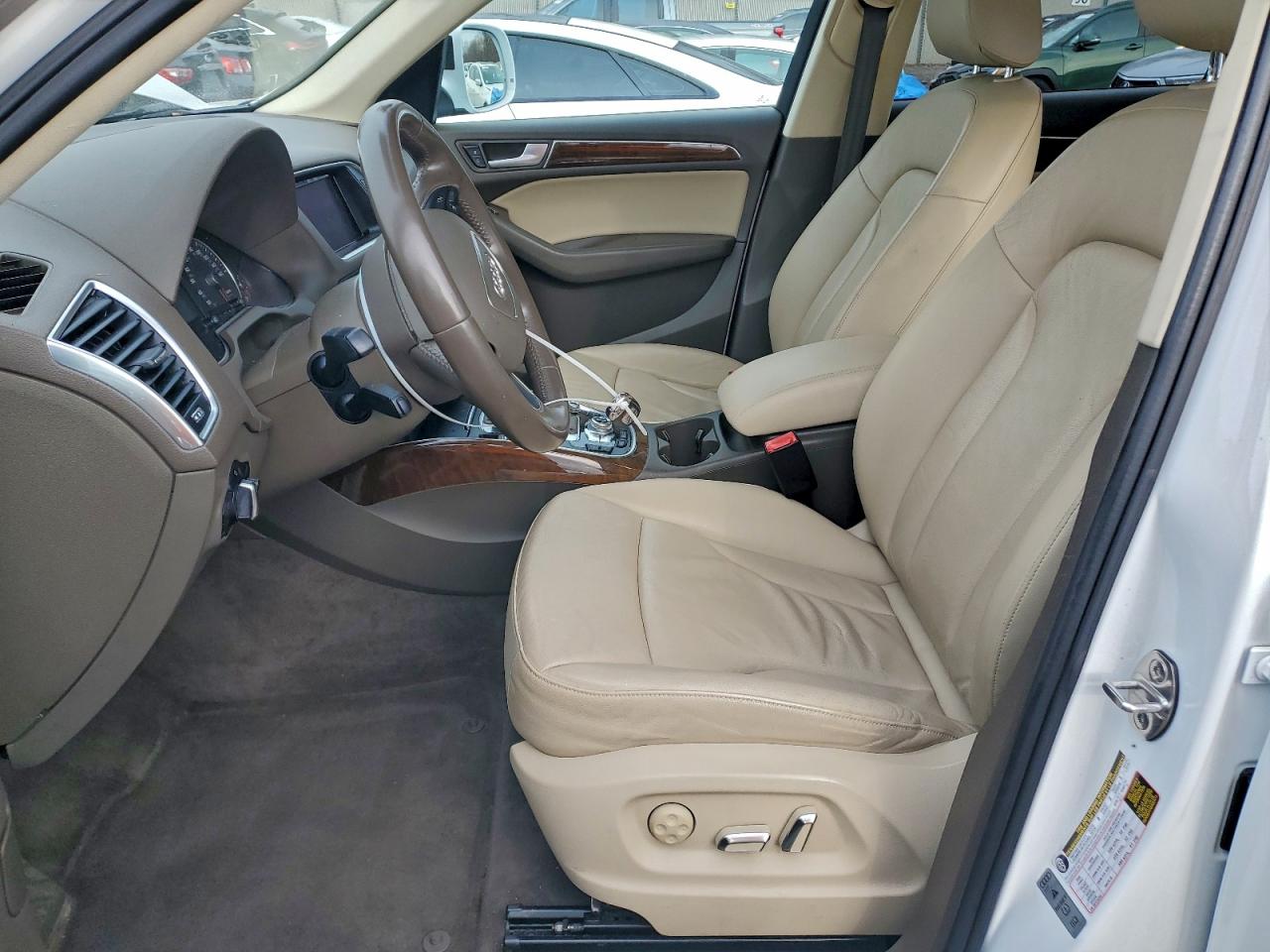 AUDI Q5 PREMIUM PLUS