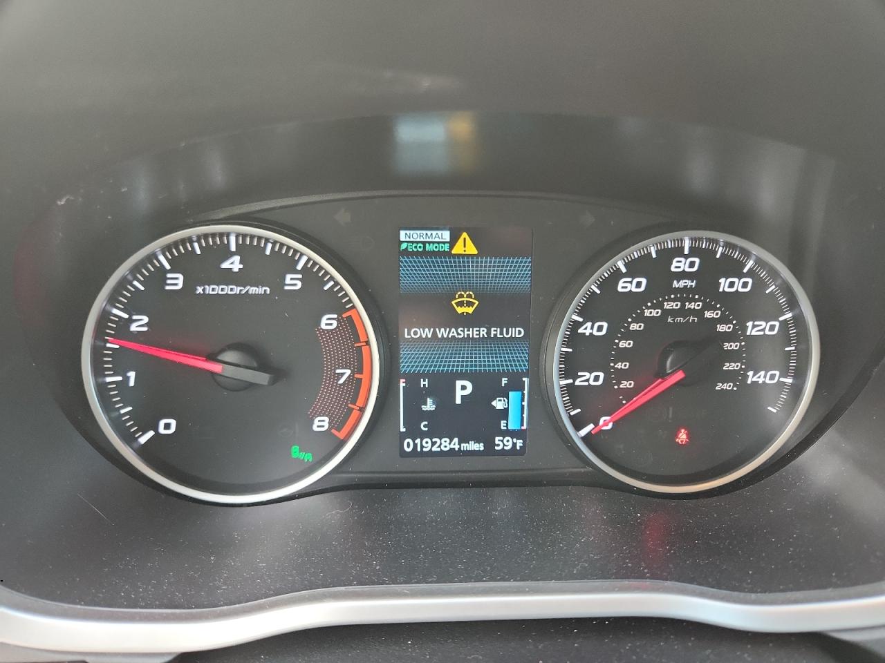 MITSUBISHI ECLIPSE SE