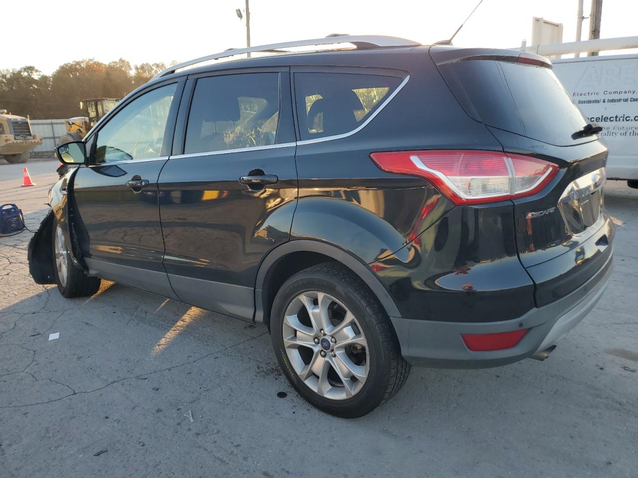 FORD ESCAPE TITANIUM