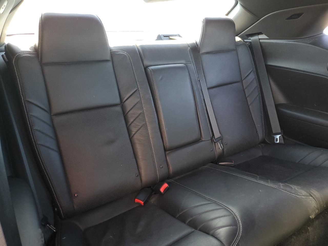 DODGE CHALLENGER SRT 392