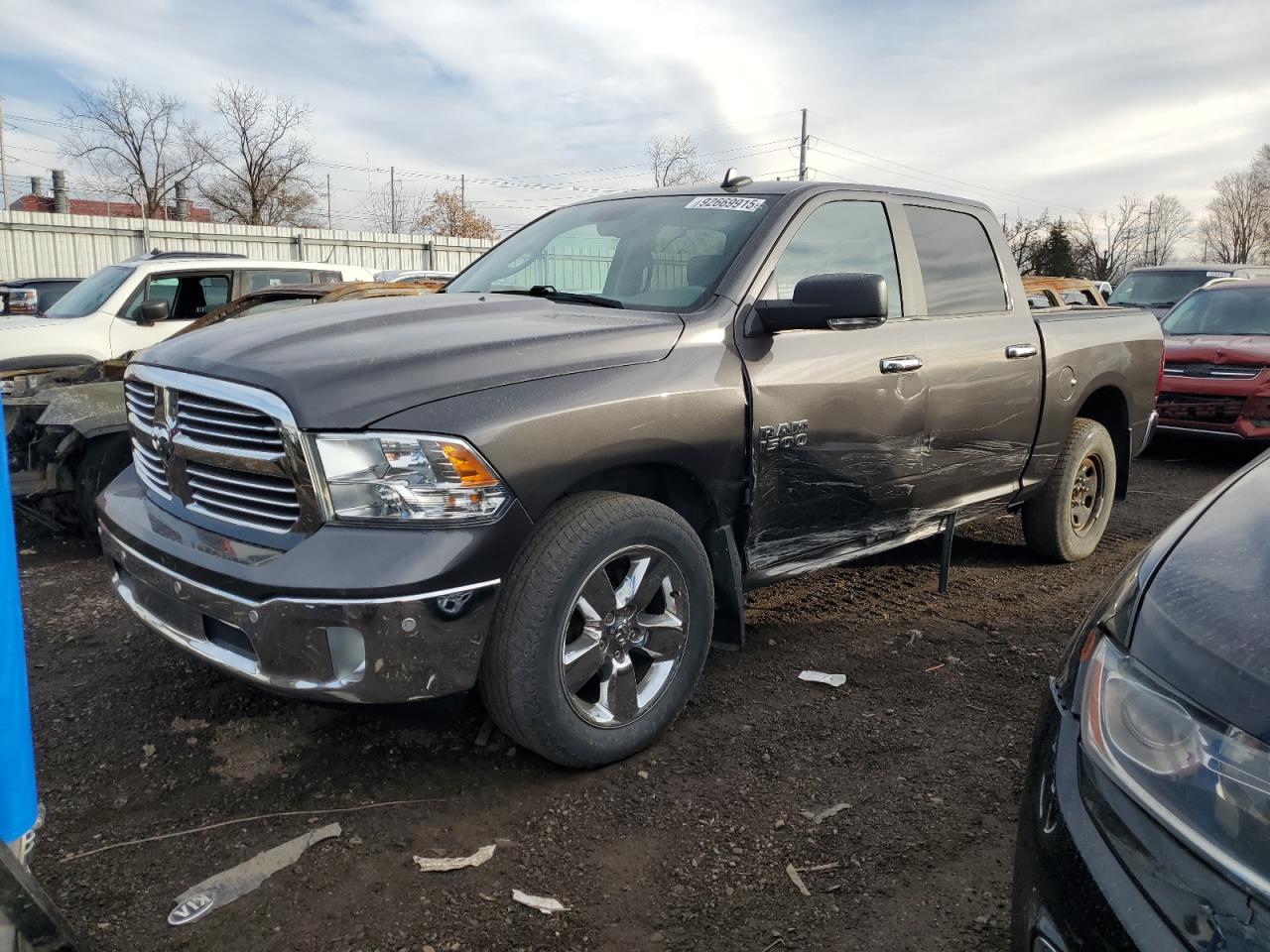 RAM 1500 SLT