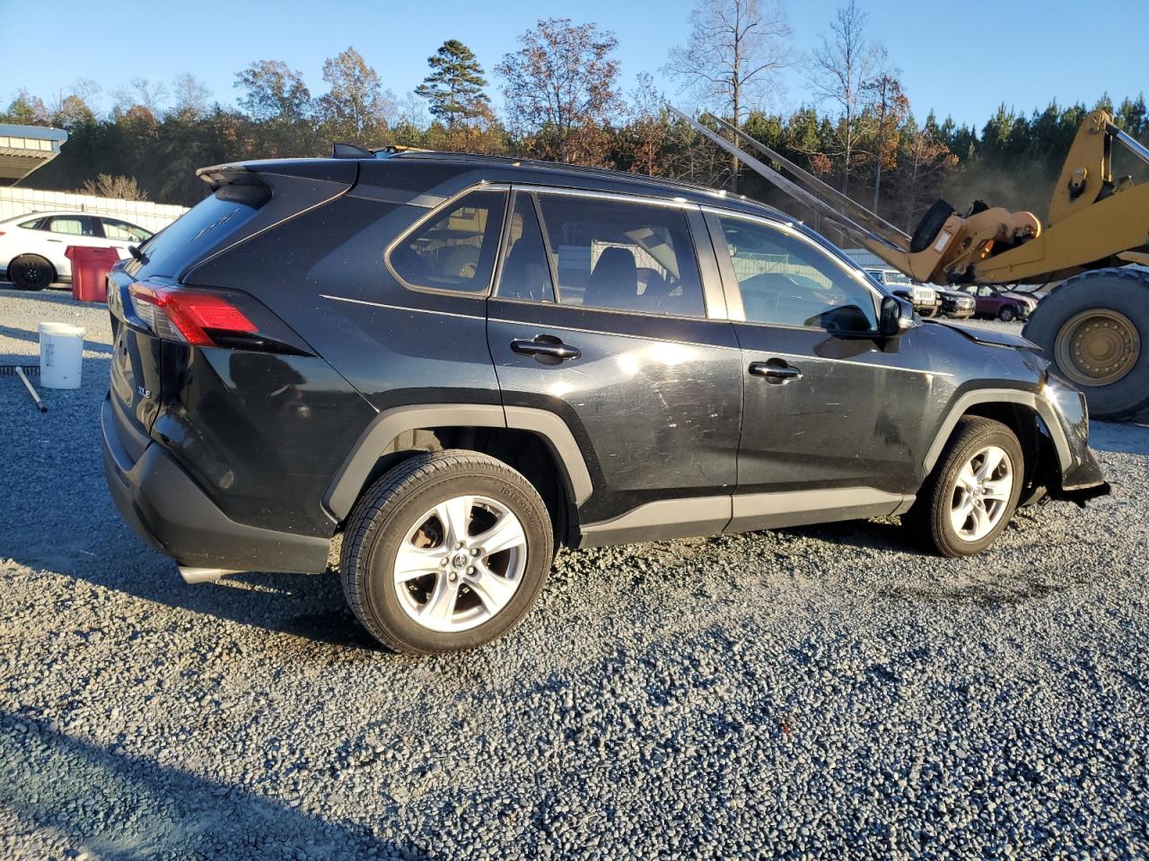 Lot #3308502050 2019 TOYOTA RAV4 XLE
