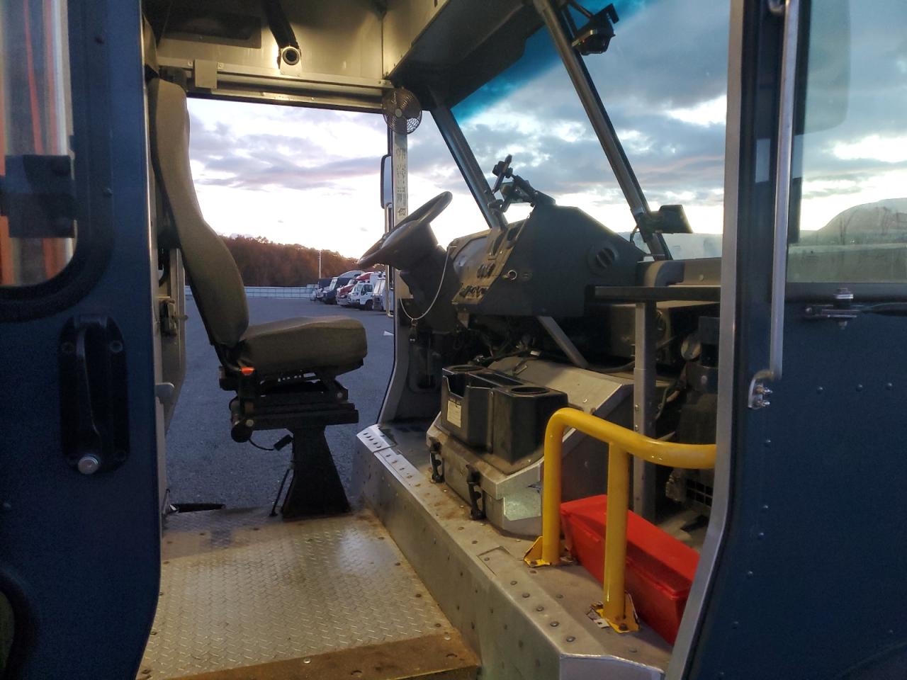 Lot #3312396118 2020 FORD F59