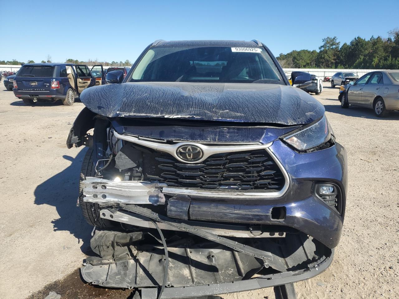 TOYOTA HIGHLANDER XLE