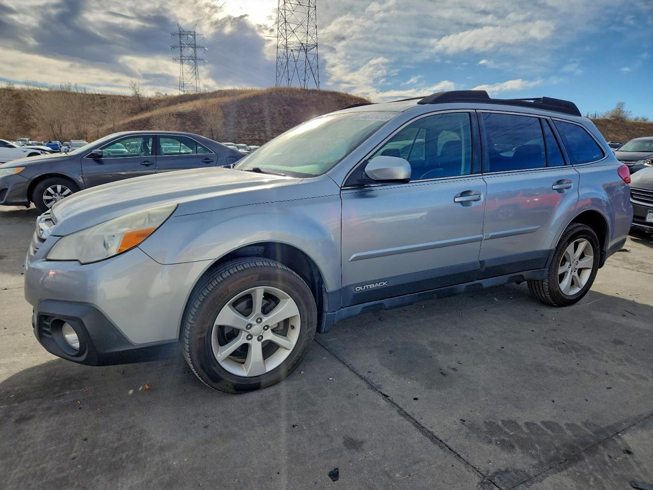 Lot #3303053652 2013 SUBARU OUTBACK 2.