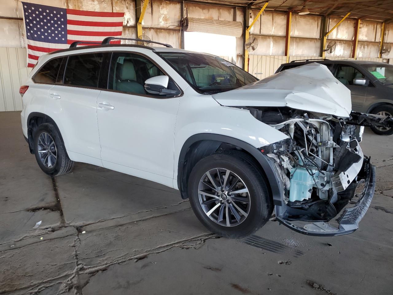 TOYOTA HIGHLANDER SE