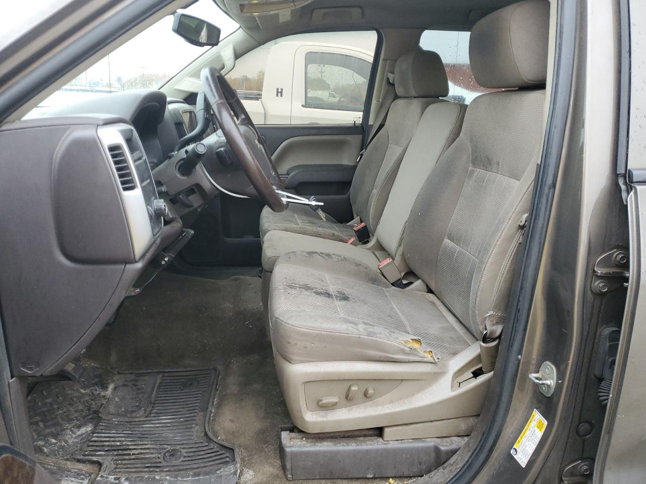 CHEVROLET SILVERADO C1500 LT