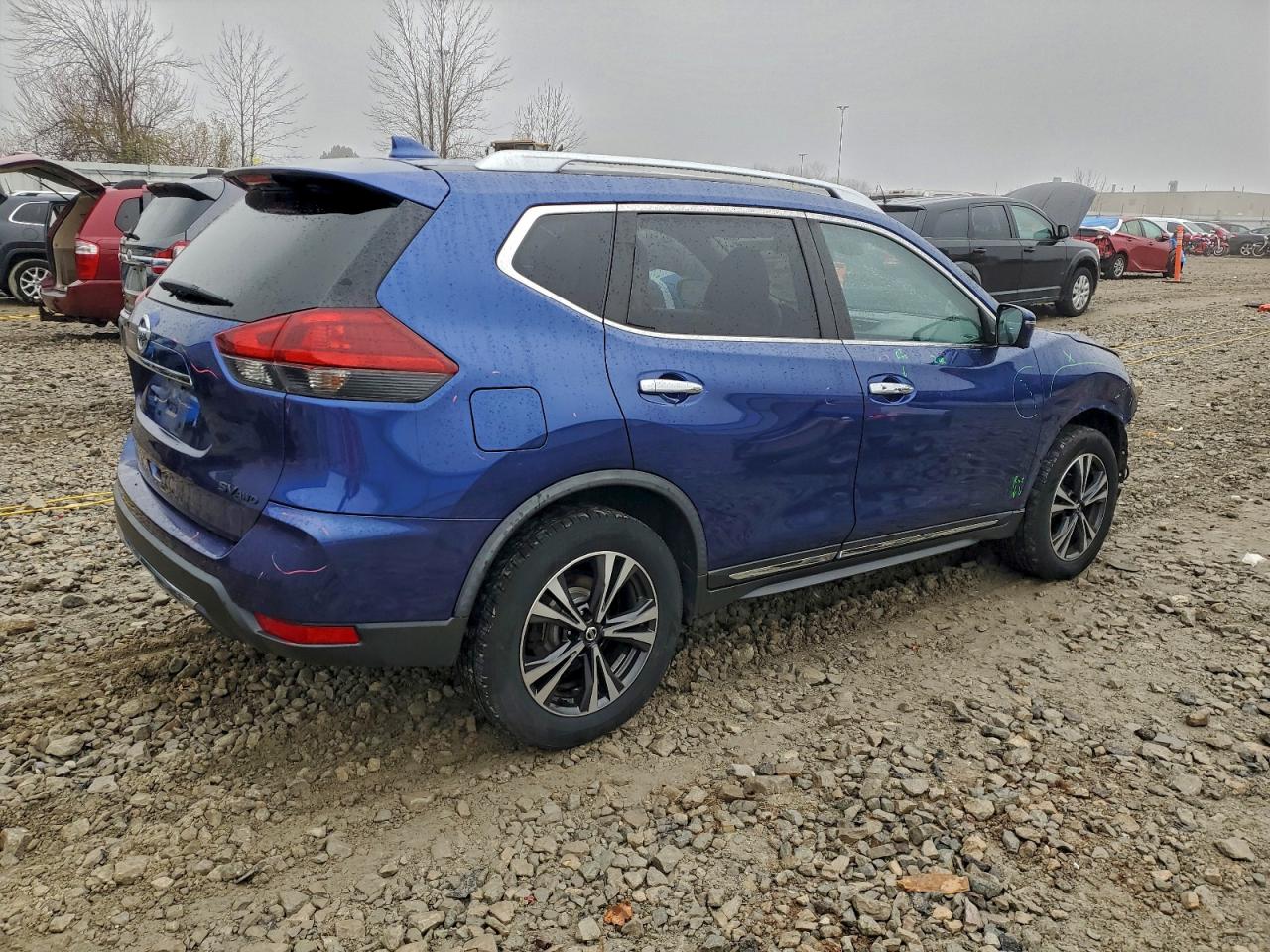NISSAN ROGUE S