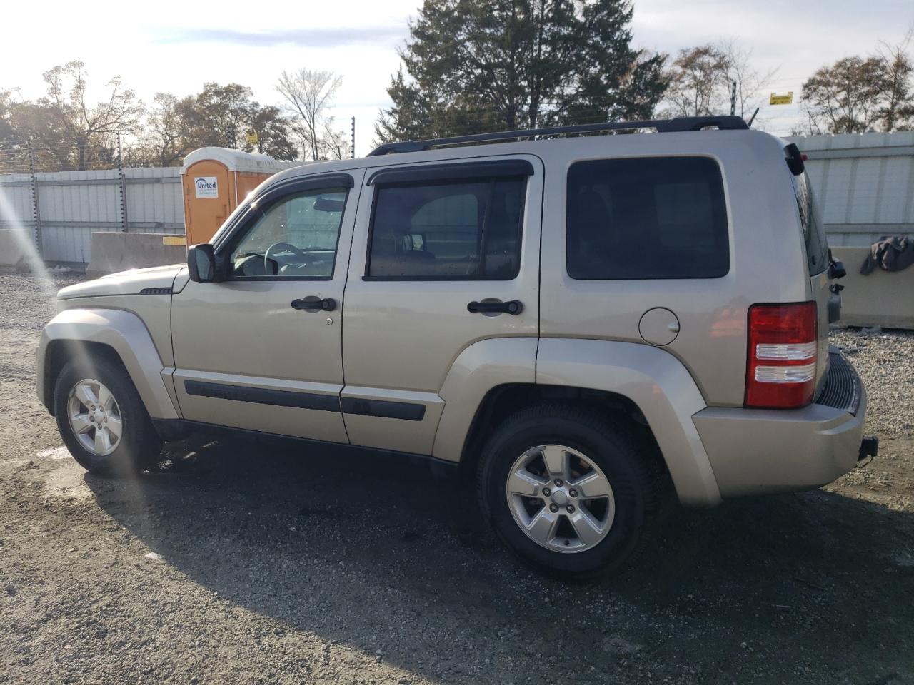 JEEP LIBERTY SPORT