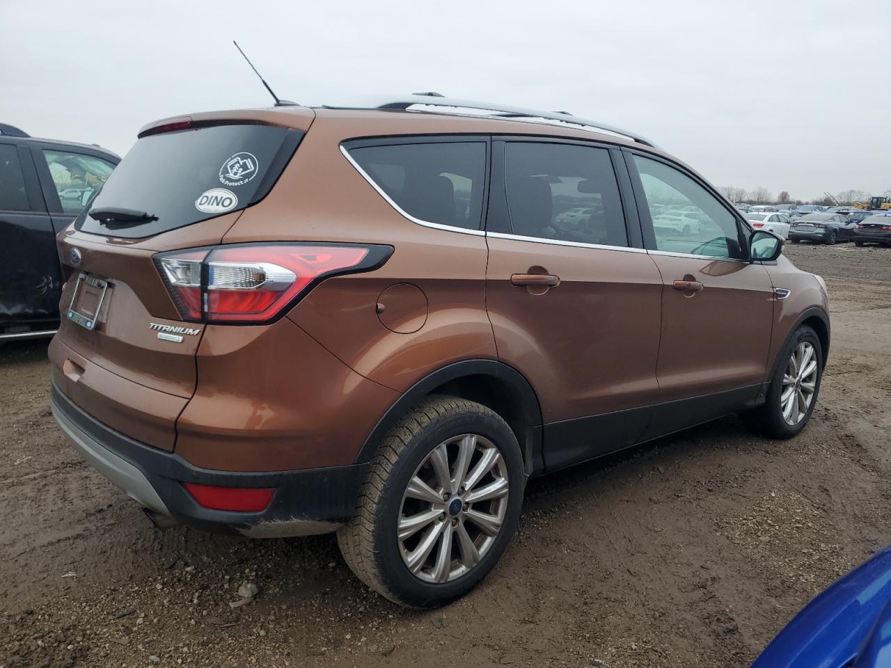 FORD ESCAPE TITANIUM