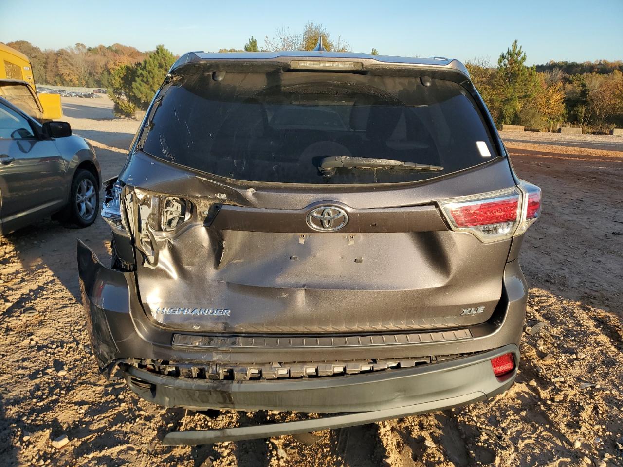 TOYOTA HIGHLANDER XLE