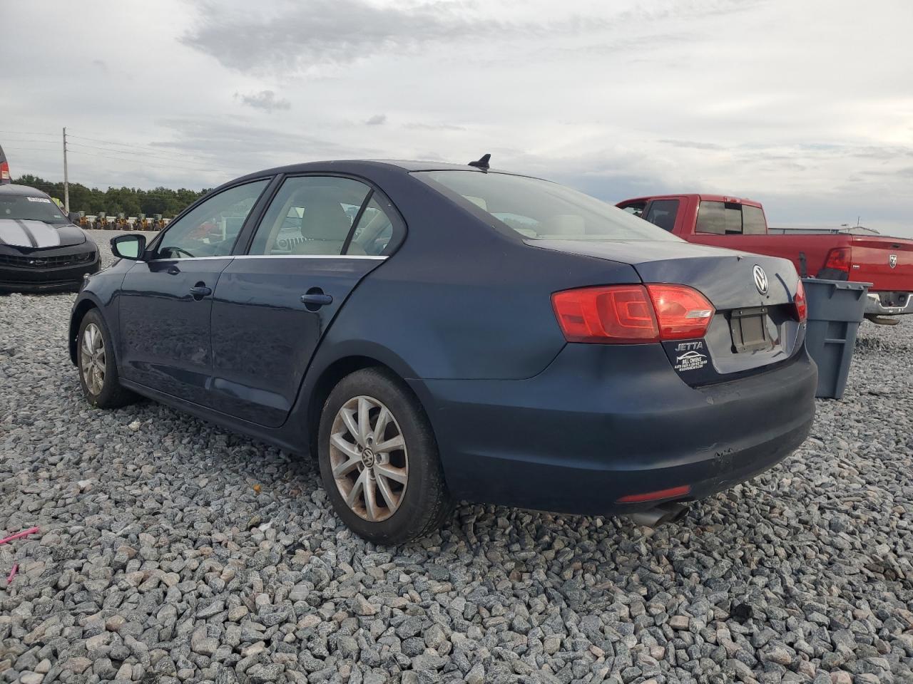 VOLKSWAGEN JETTA SE