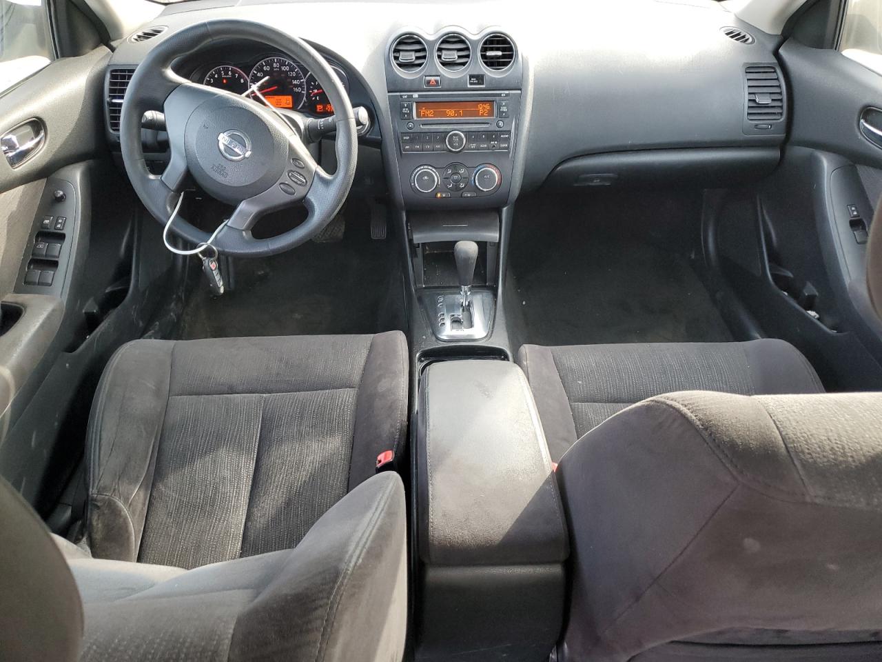 NISSAN ALTIMA BASE