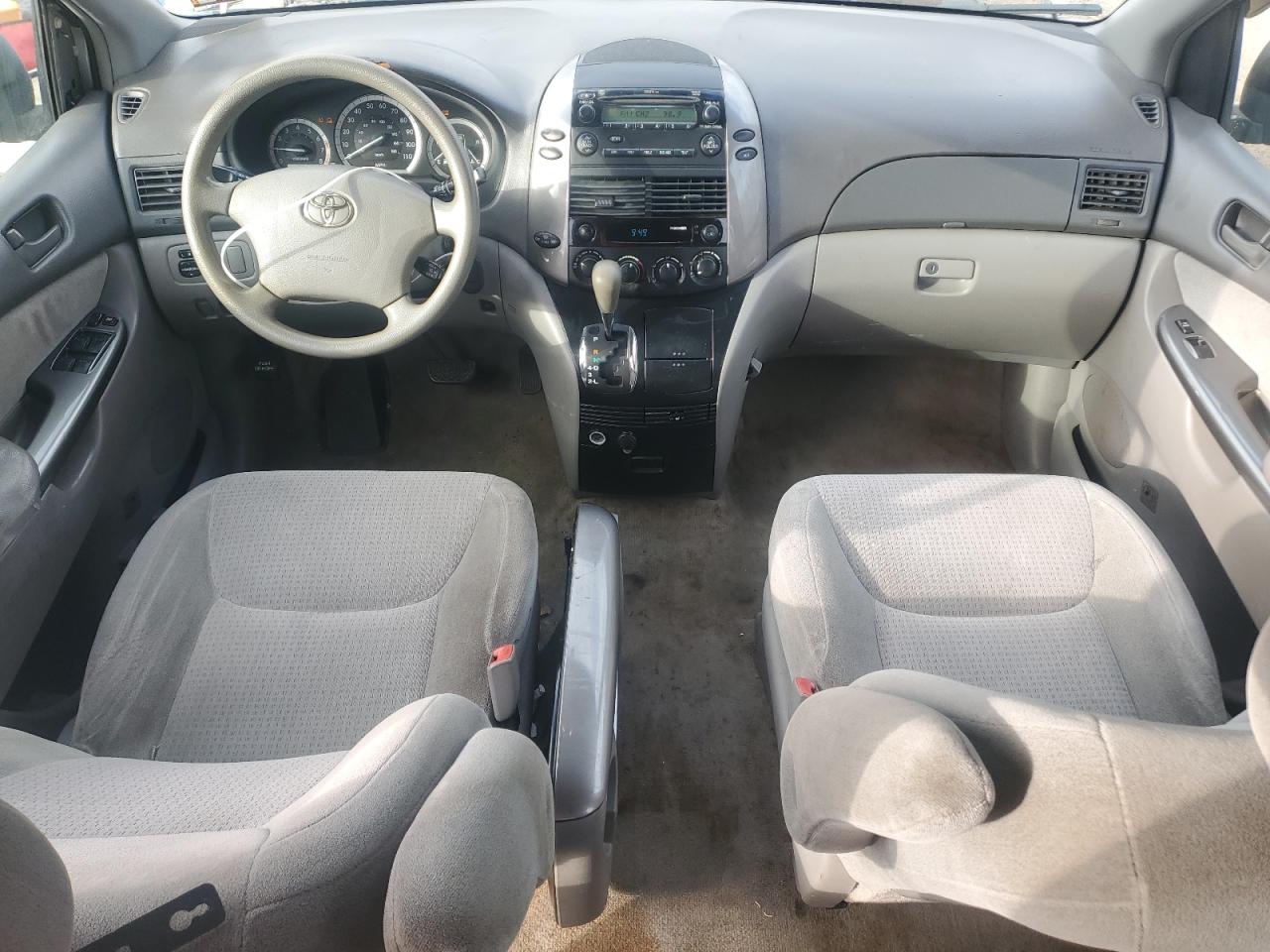 Lot #3286594169 2010 TOYOTA SIENNA CE