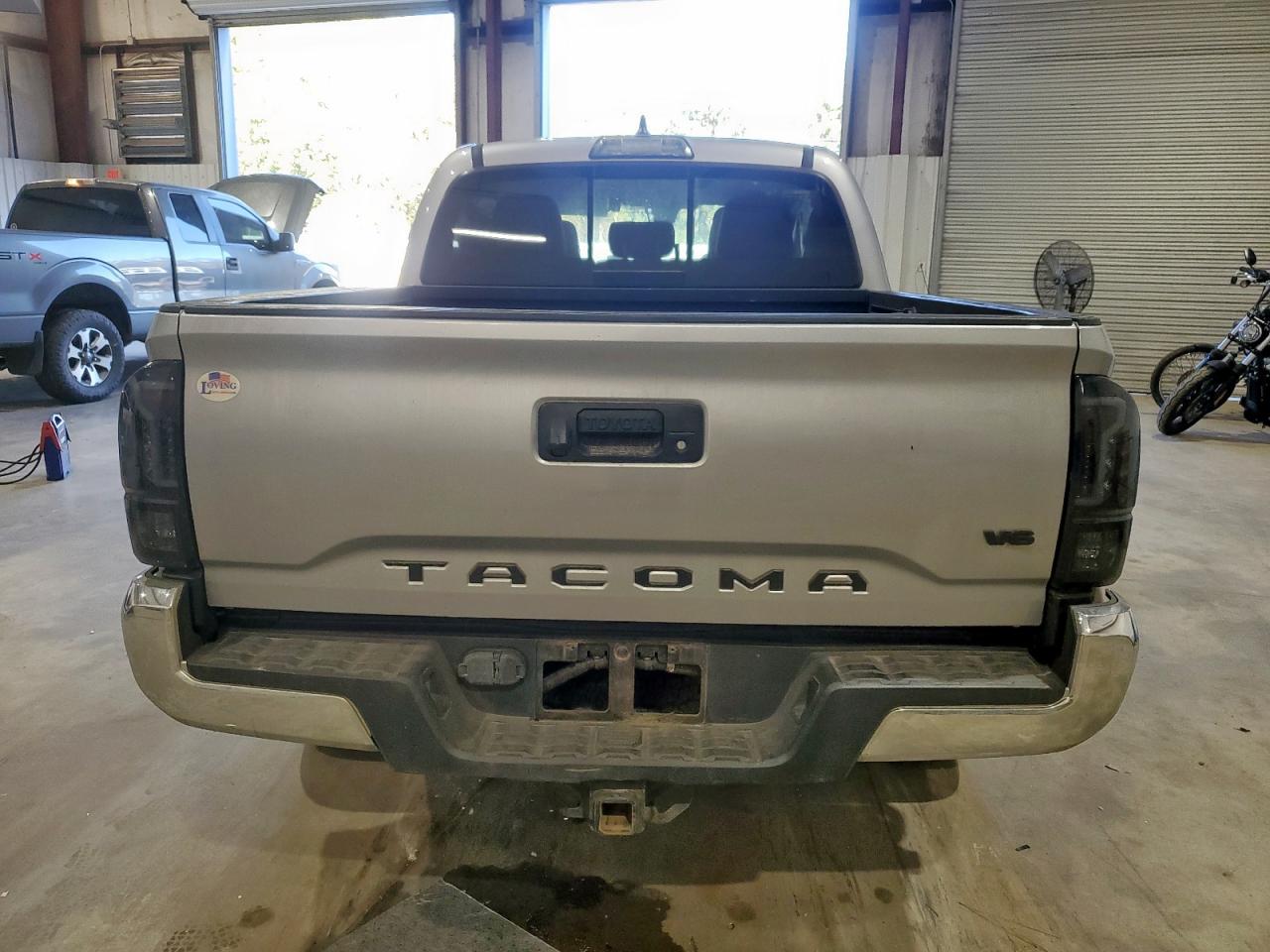 TOYOTA TACOMA DOUBLE CAB