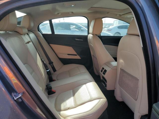 2017 JAGUAR XE PRESTIG - SAJAE4BN7HA951311