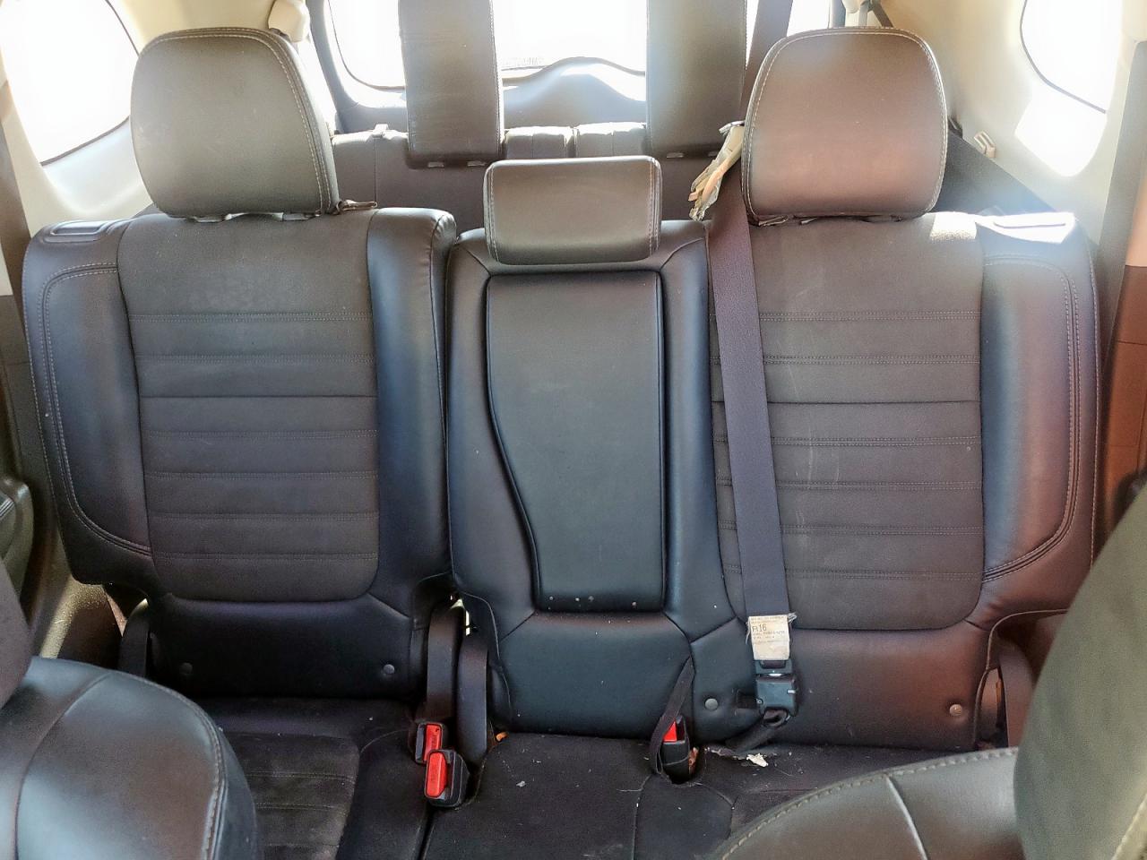 MITSUBISHI OUTLANDER SE