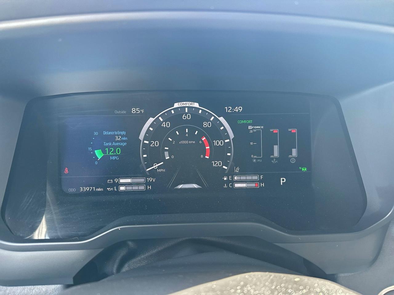 TOYOTA TUNDRA CREWMAX PLATINUM