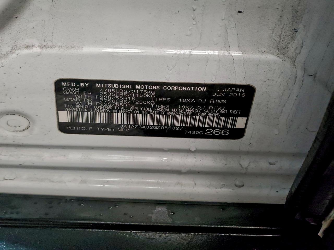 MITSUBISHI OUTLANDER SE