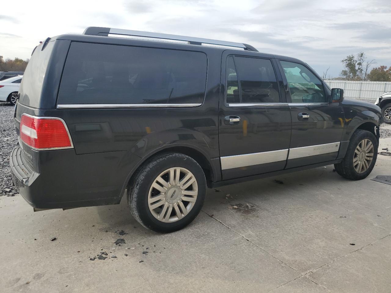 LINCOLN NAVIGATOR L
