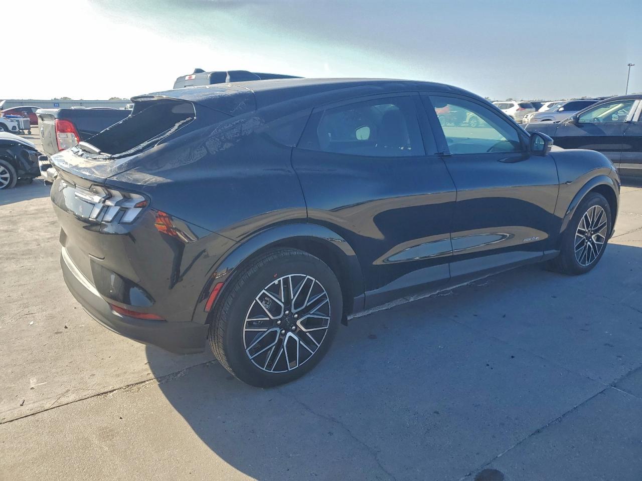 FORD MUSTANG PREMIUM