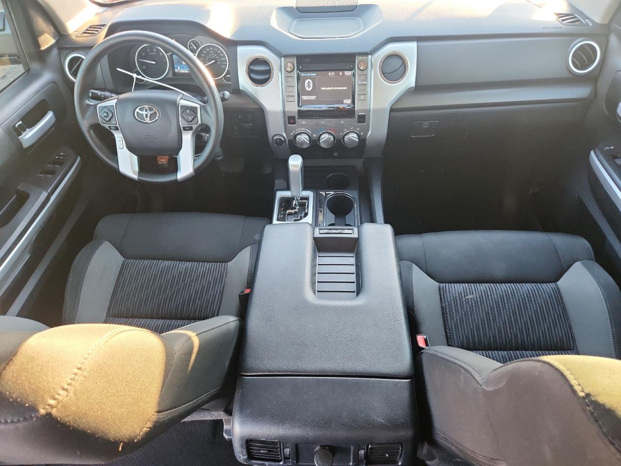 TOYOTA TUNDRA CREWMAX SR5